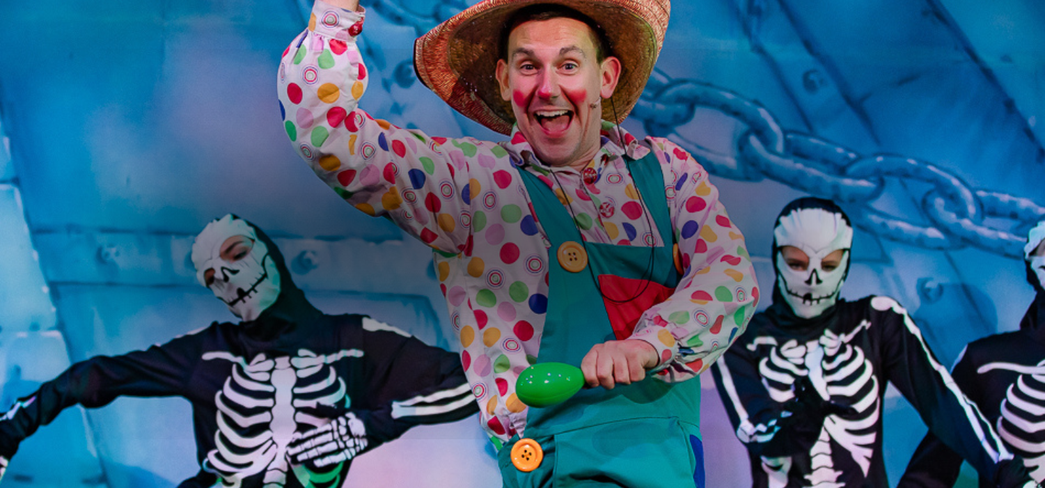 Pantomime Ghost Routine with Audience Interaction